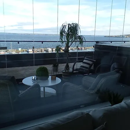 Luxury Living In Penthouse With Amazing Lake View 84m2 탐페레